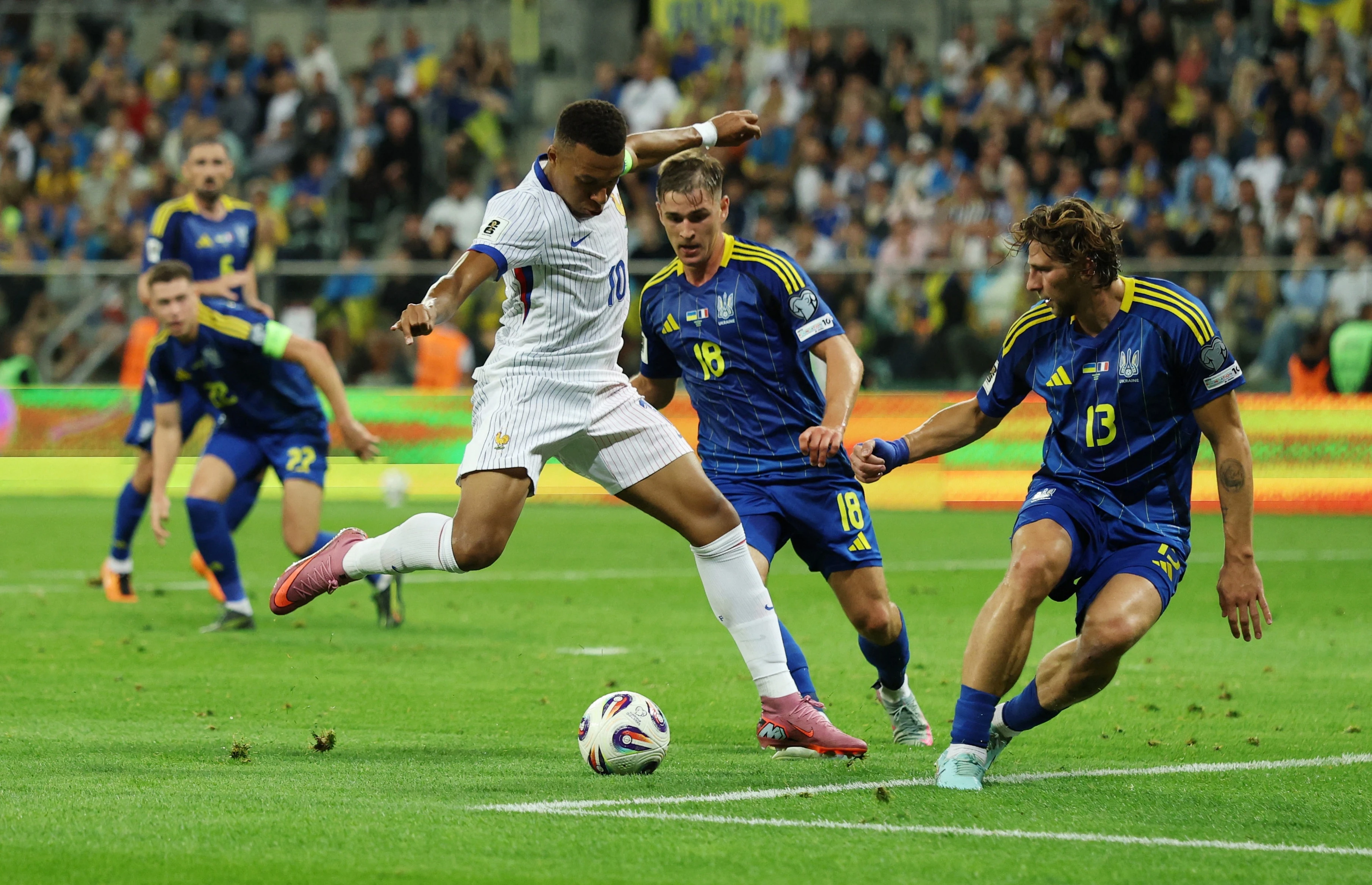 Toc do cua Mbappe hinh anh