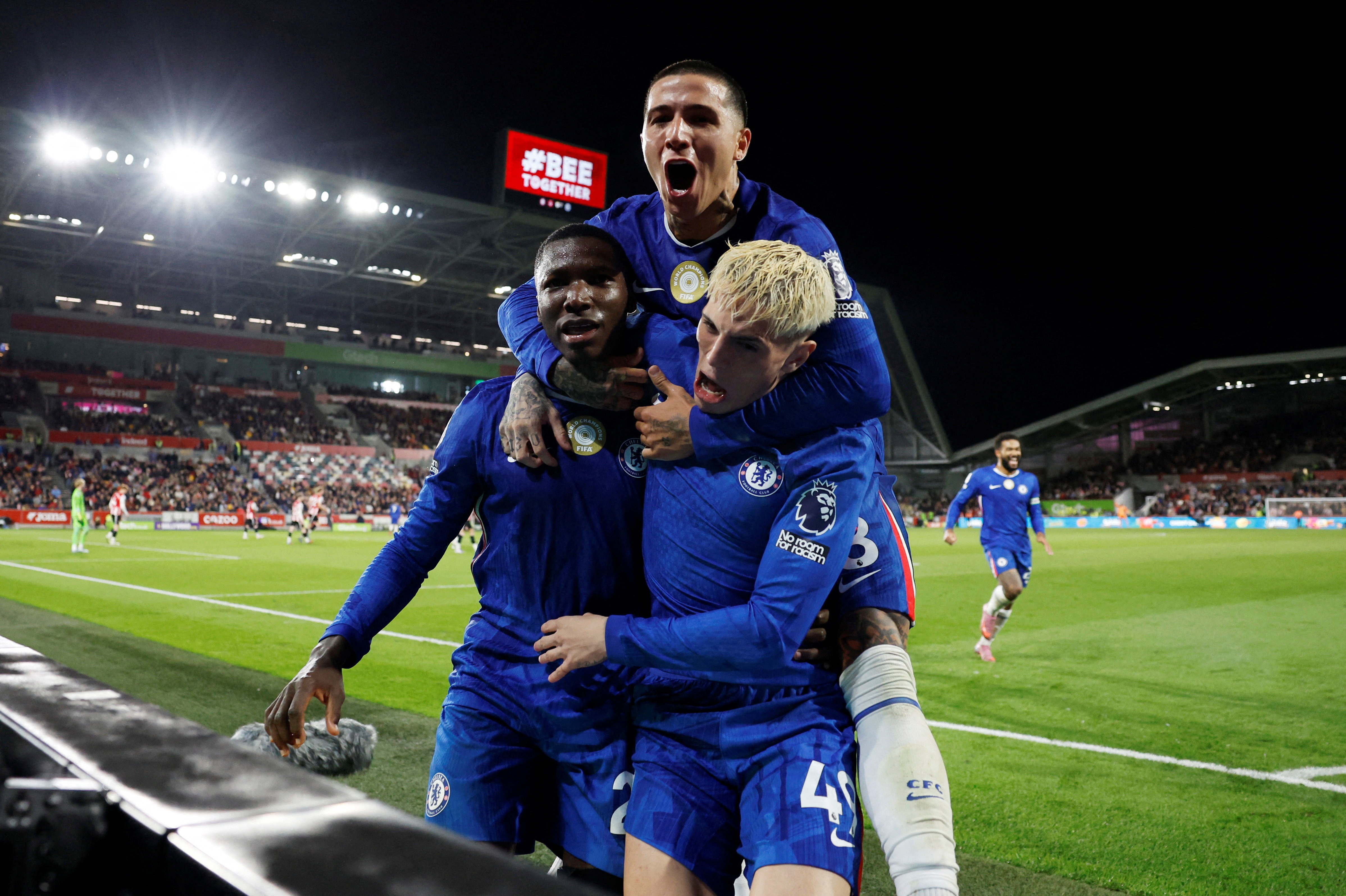 Garnacho gay tranh cai hinh anh