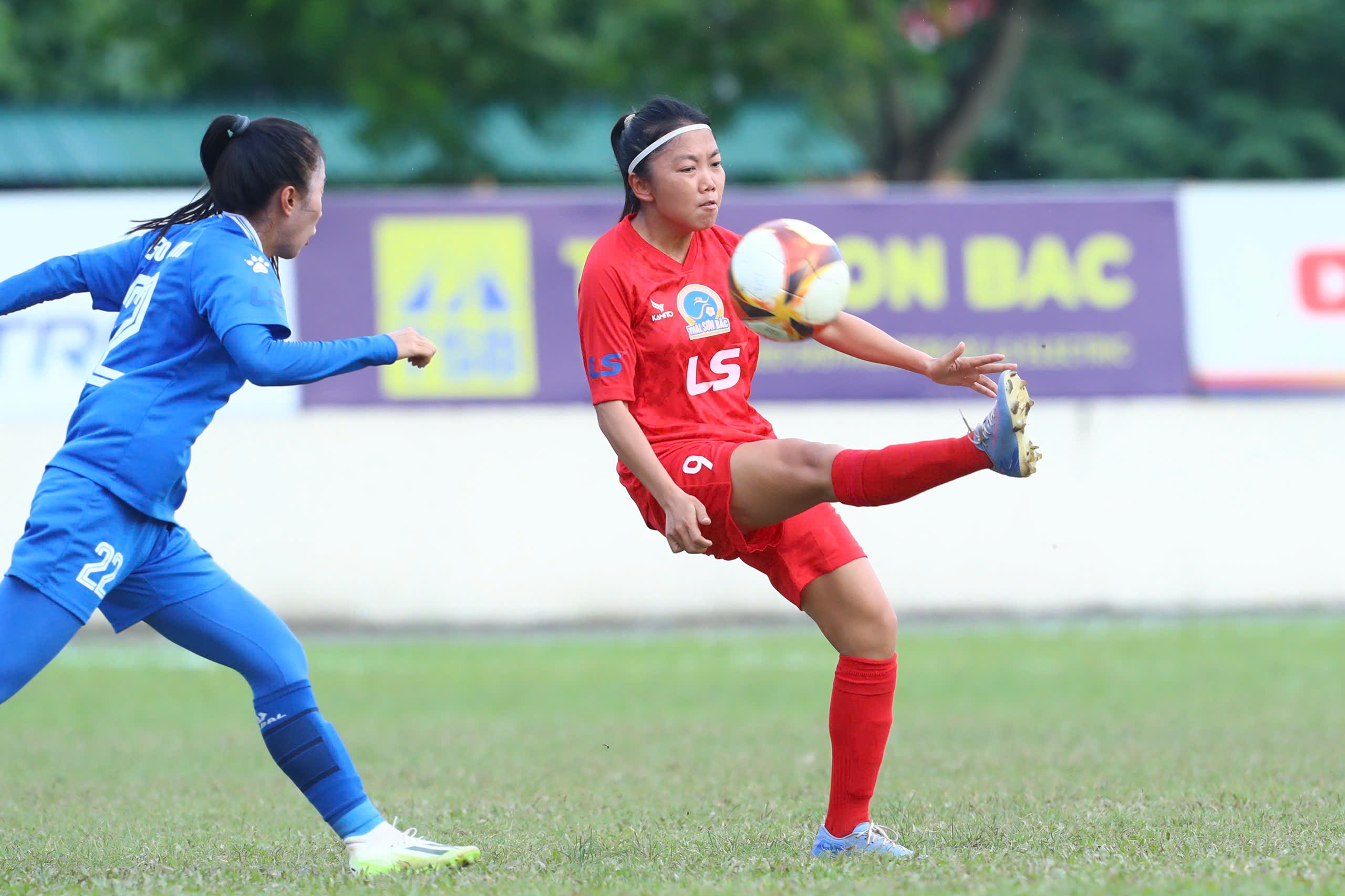 Nay lua 'chung ket luot di' giai nu VDQG 2025 hinh anh