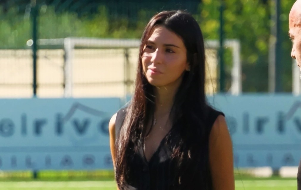 Doi bong Italy gay bao nho 'nu chu tich quyen ru nhat the gioi' hinh anh