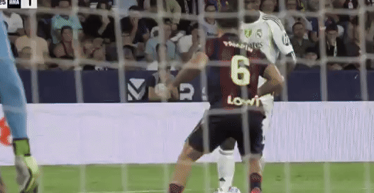 Vinicius ghi ban nhu Modric anh 1