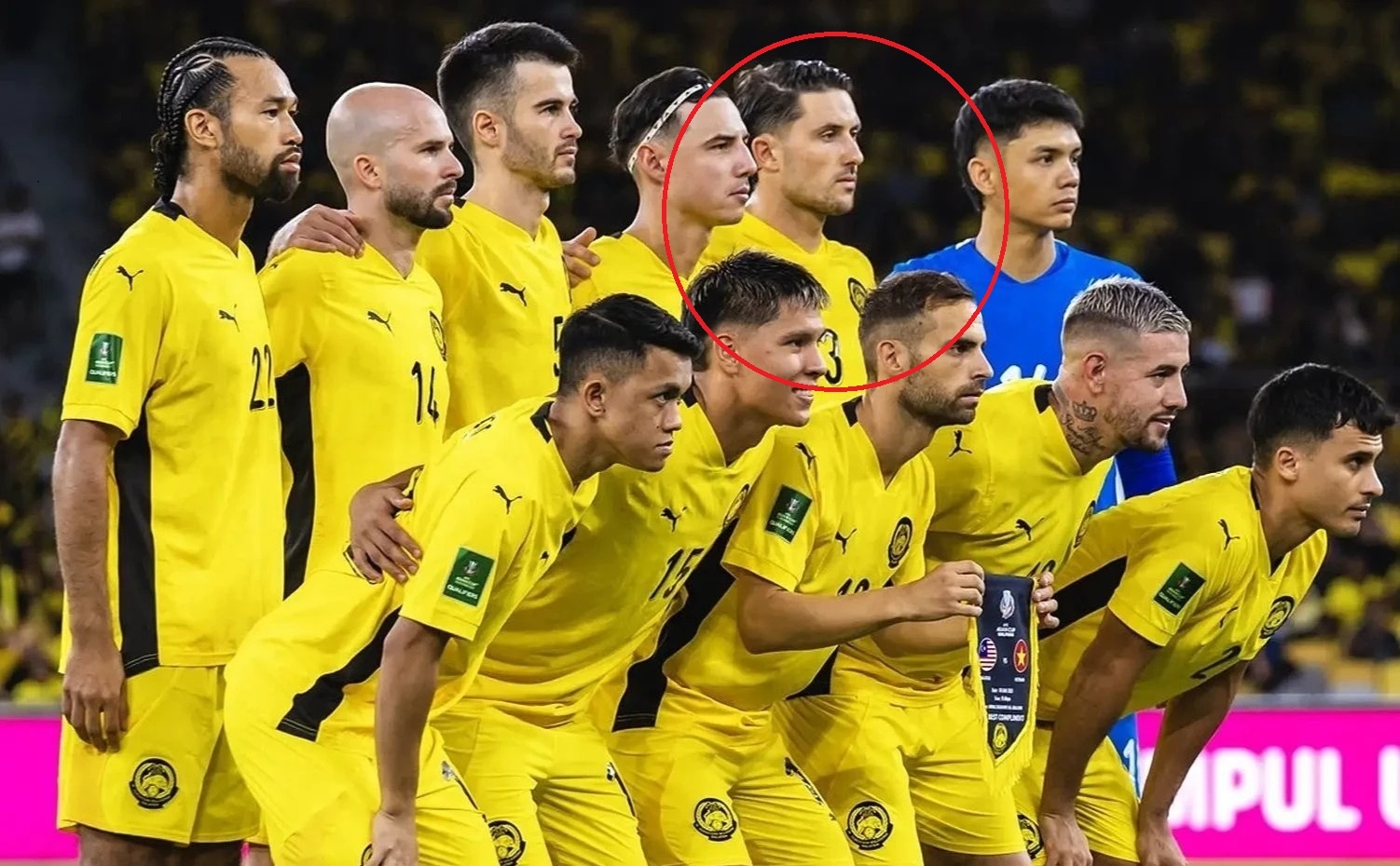 Cau thu nhap tich Malaysia phan ung ra sao truoc an phat cua FIFA? hinh anh