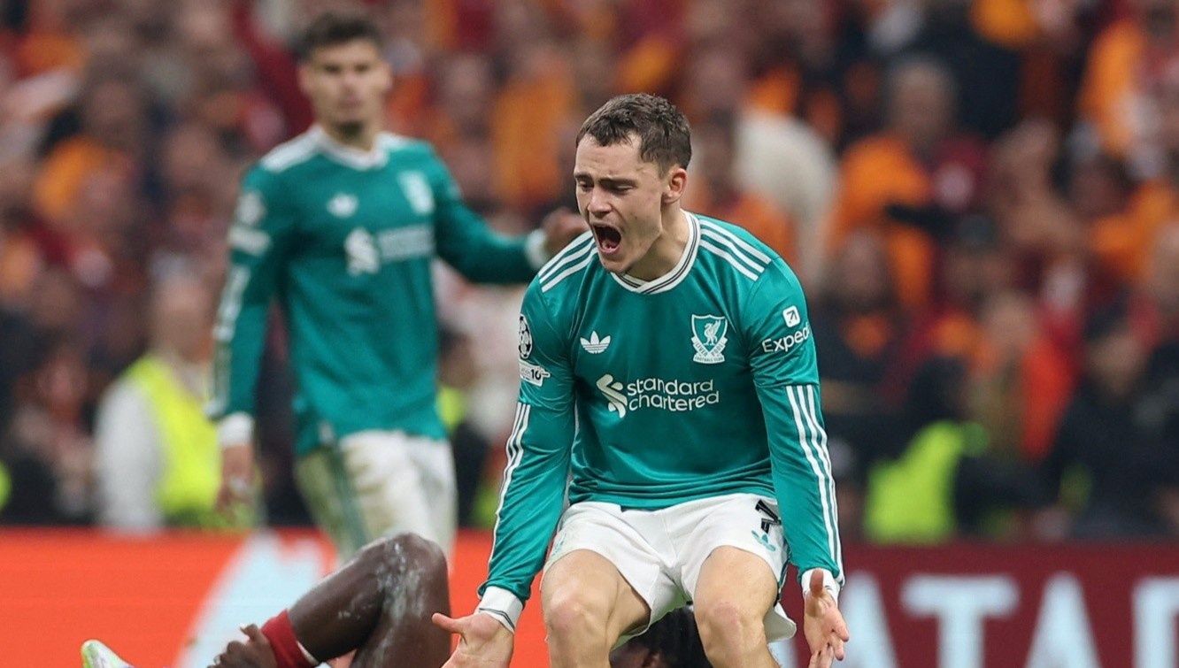 Khoanh khac Wirtz bi 'lua' hinh anh