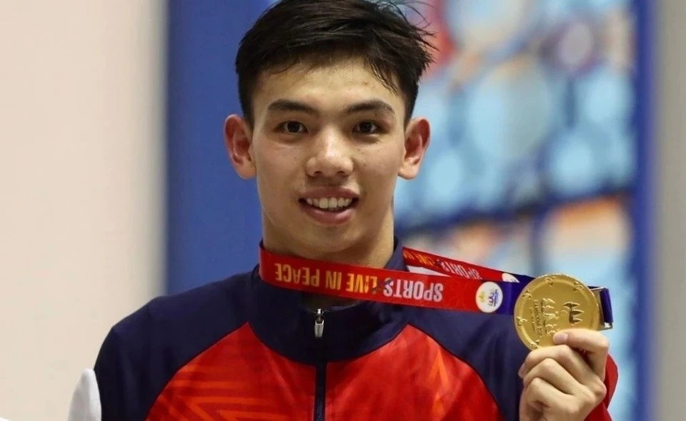 Huy Hoang gianh cu dup HCV tai giai boi chau A 2025 hinh anh