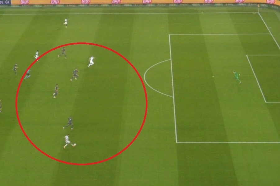 Quyet dinh sai lam o tran Barcelona thua PSG hinh anh