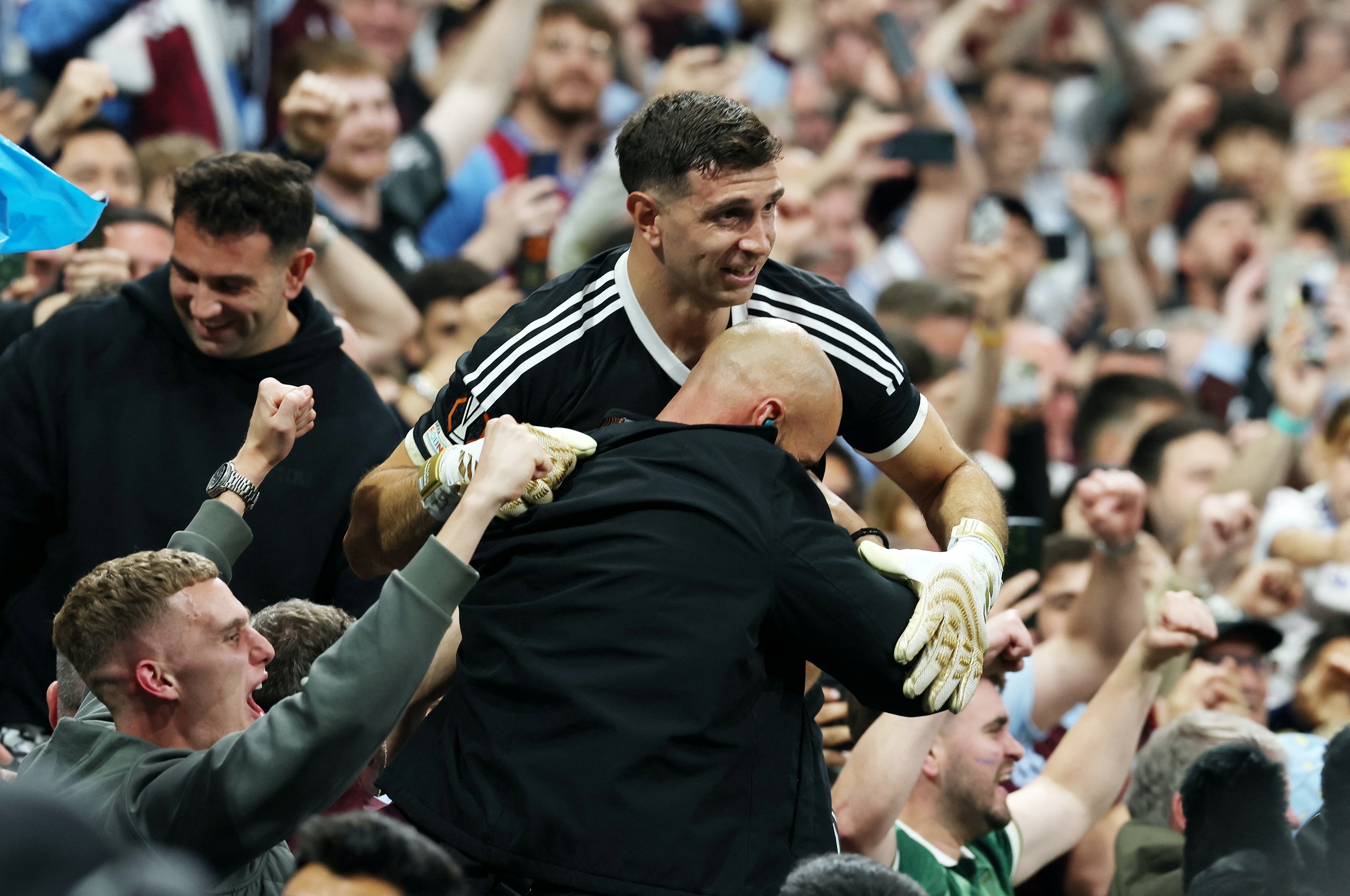 Aston Villa anh 8