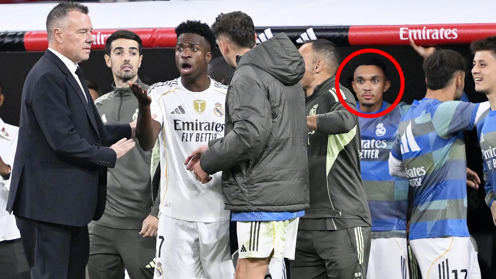 Phan ung cua Trent o El Clasico gay bao hinh anh