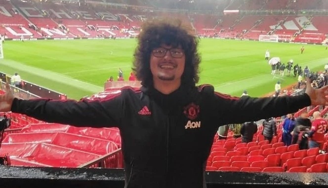 MU chua cho fan cat toc hinh anh