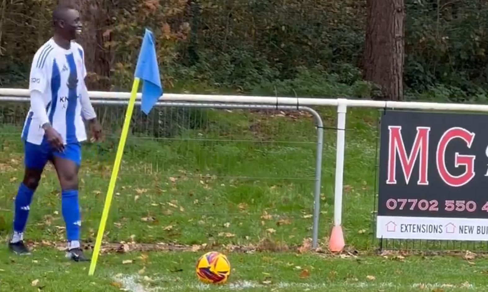 60 giay tham hoa cua cuu tien dao Newcastle hinh anh