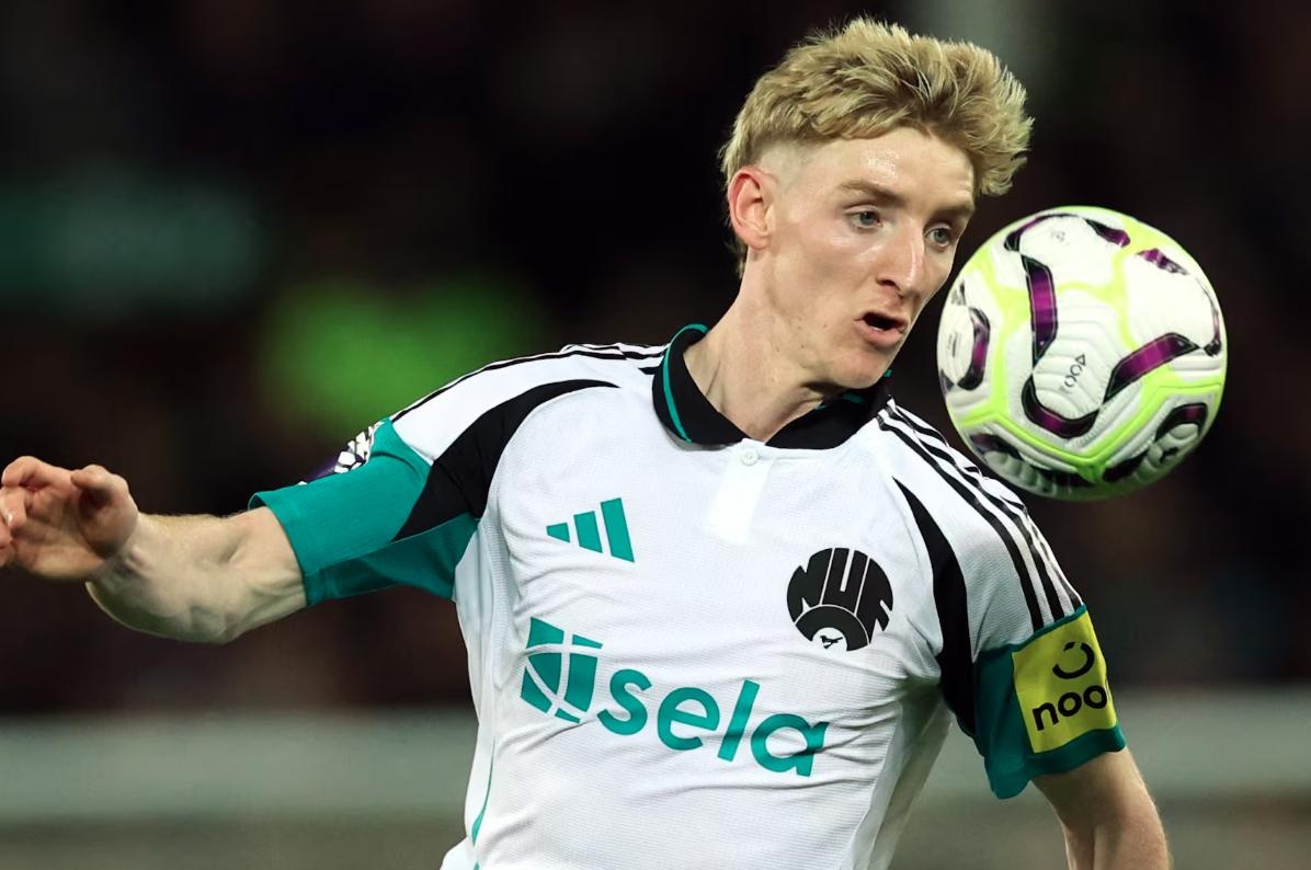 100 trieu euro anh 6