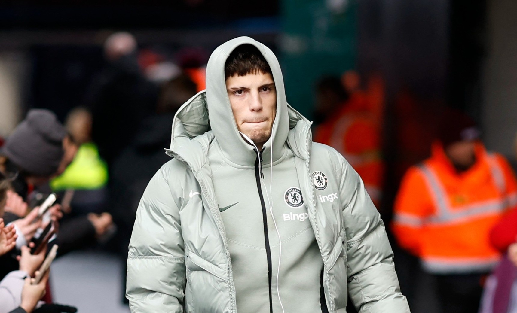 Garnacho du bi trong ngay Chelsea len nhi bang Premier League hinh anh