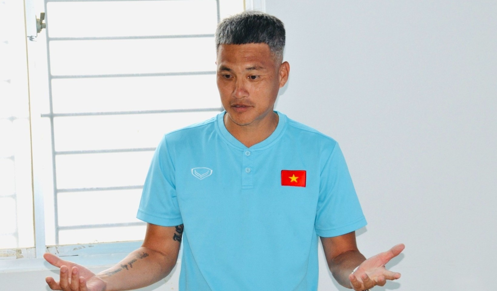 Khong nhan ra Le Cong Vinh hinh anh