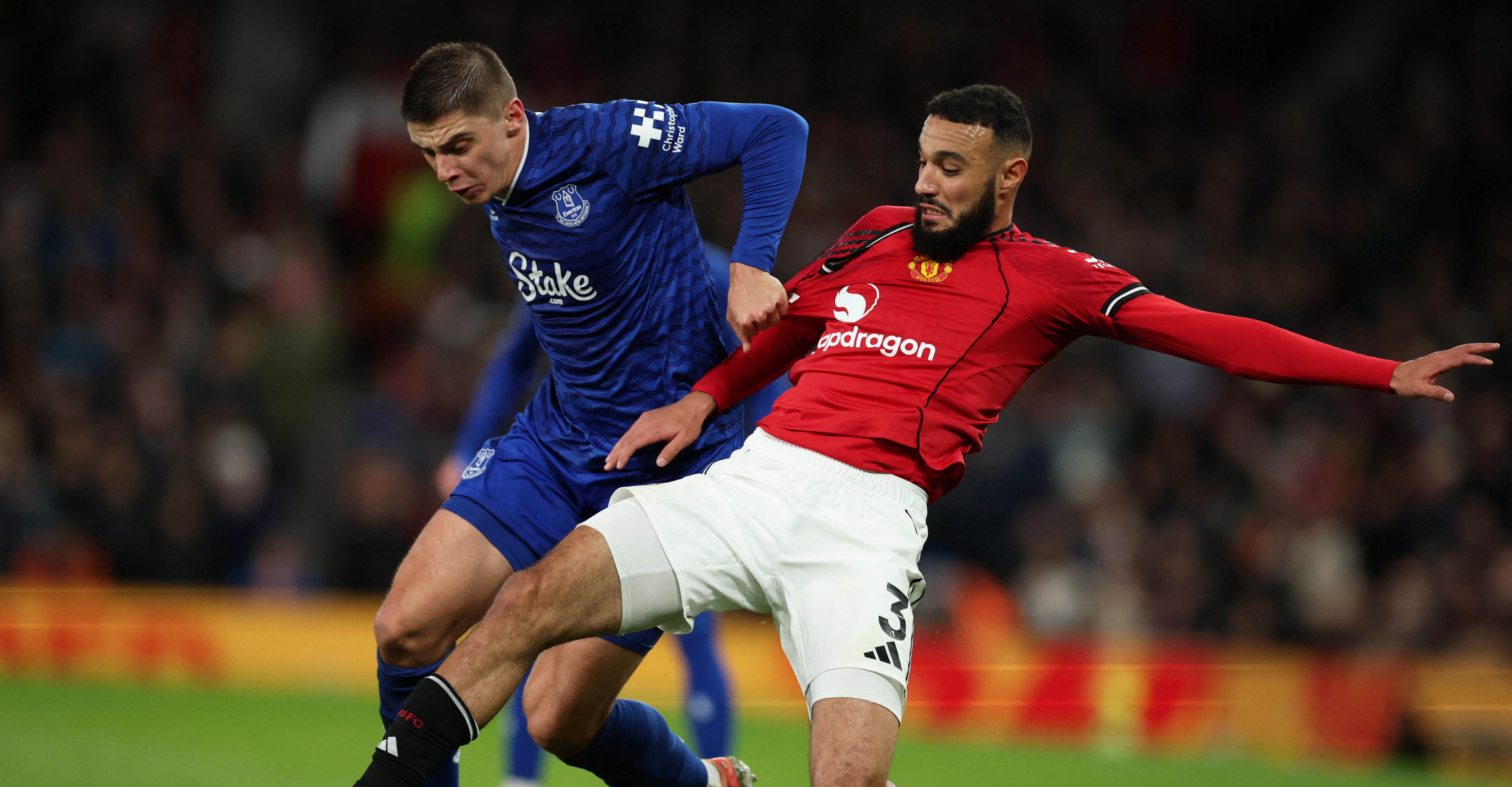 Canh tuong gay soc trong tran thua cua MU hinh anh