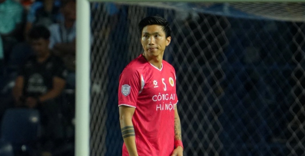 Van Hau len tieng hinh anh