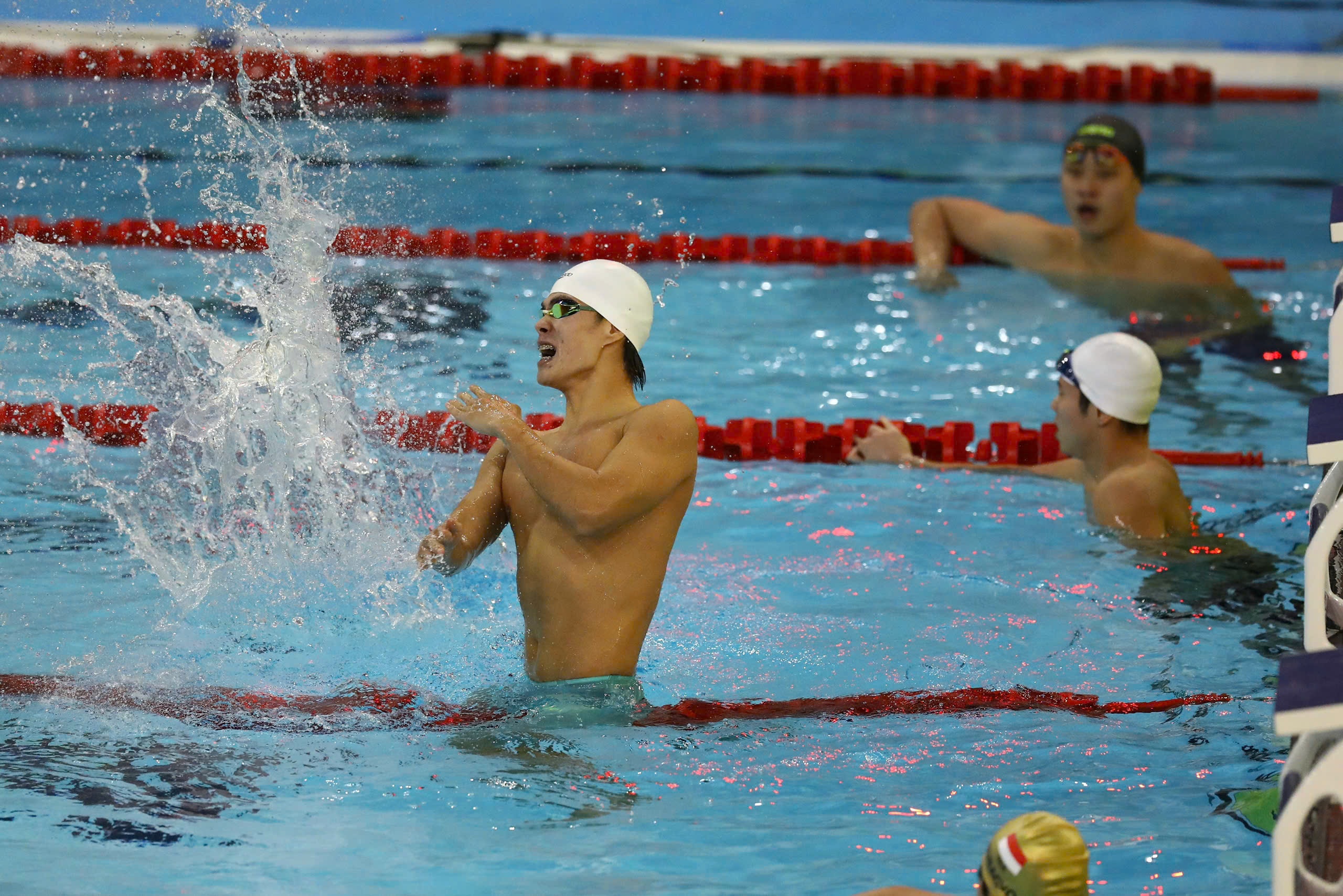 រូបថតហែលទឹកវៀតណាម ៤ Boi loi Viet Nam anh 4