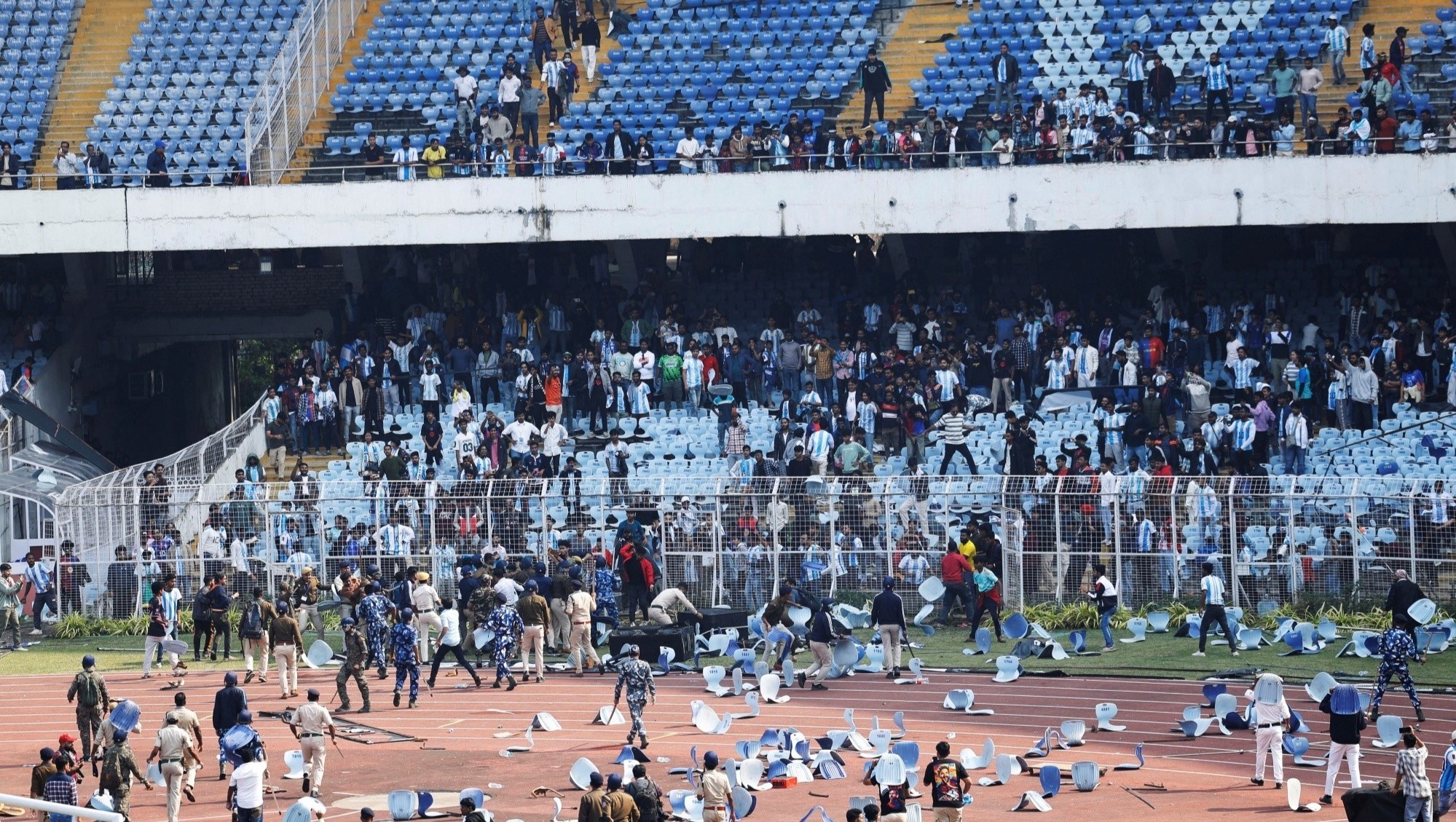 Canh hon loan khi Messi xuat hien o An Do hinh anh