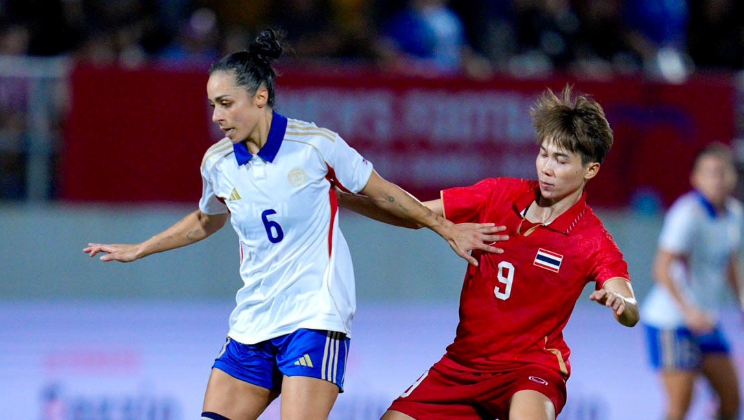 Tuyen nu Thai Lan thua Philippines o ban ket SEA Games hinh anh