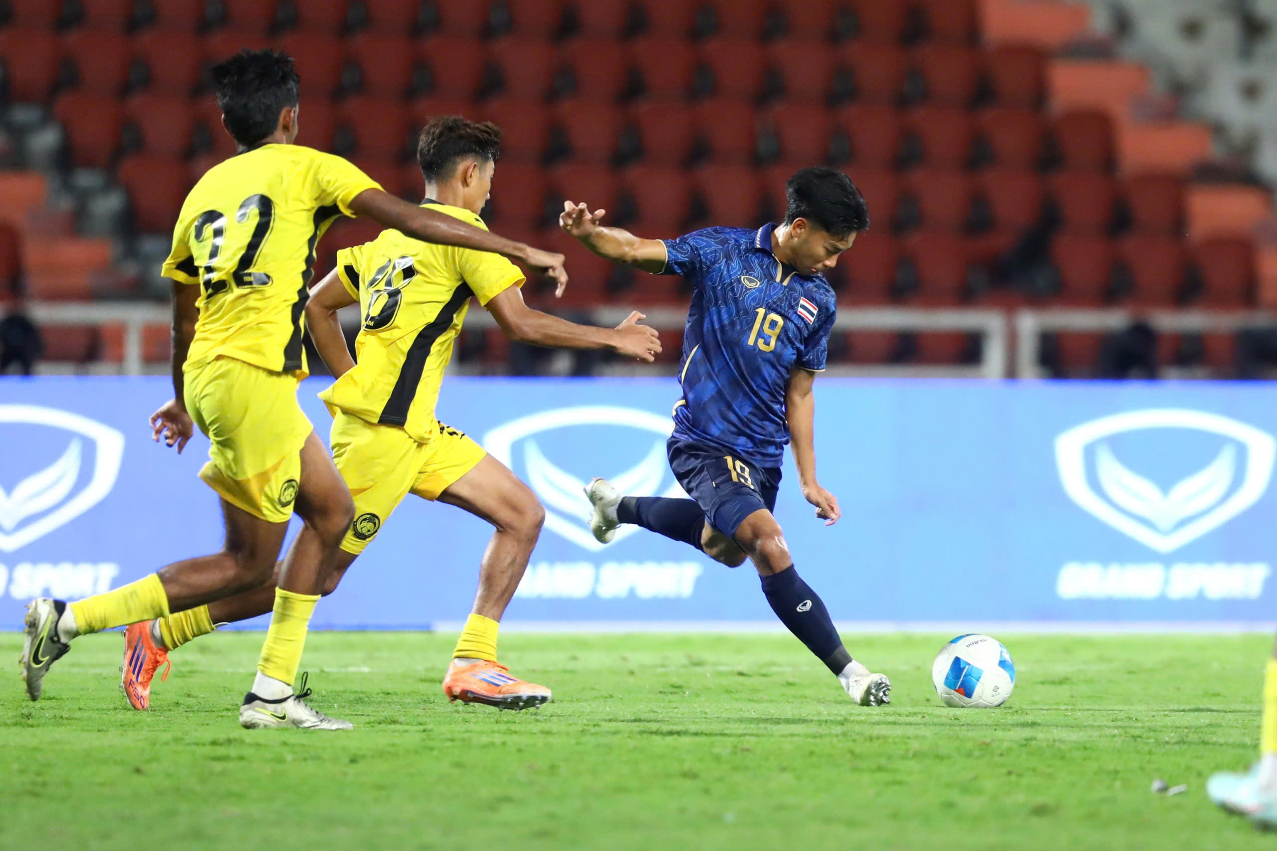 Viet Nam - Thai Lan anh 1