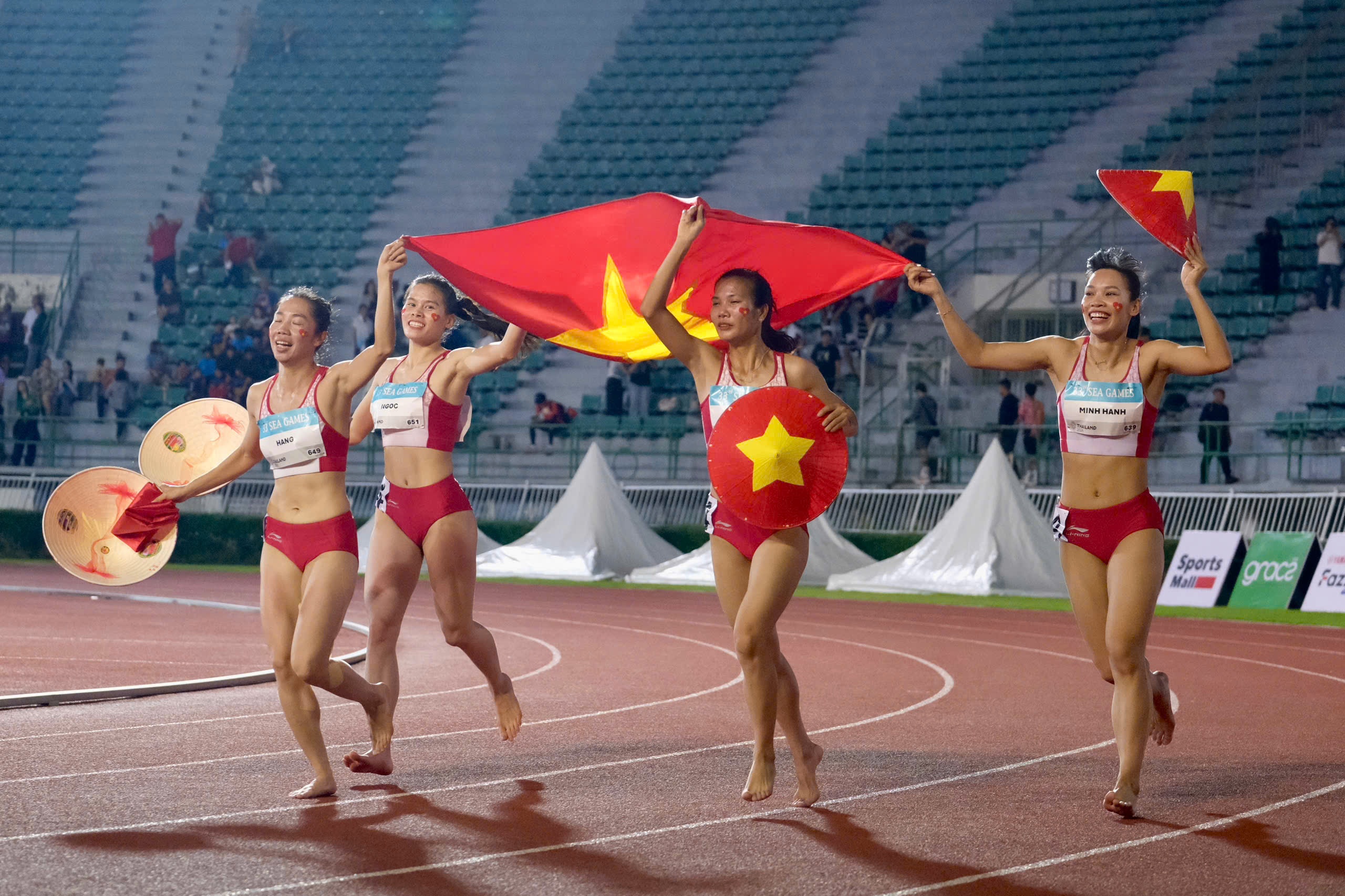 Doi tiep suc nu Viet Nam gianh HCV 6 ky SEA Games lien tiep hinh anh