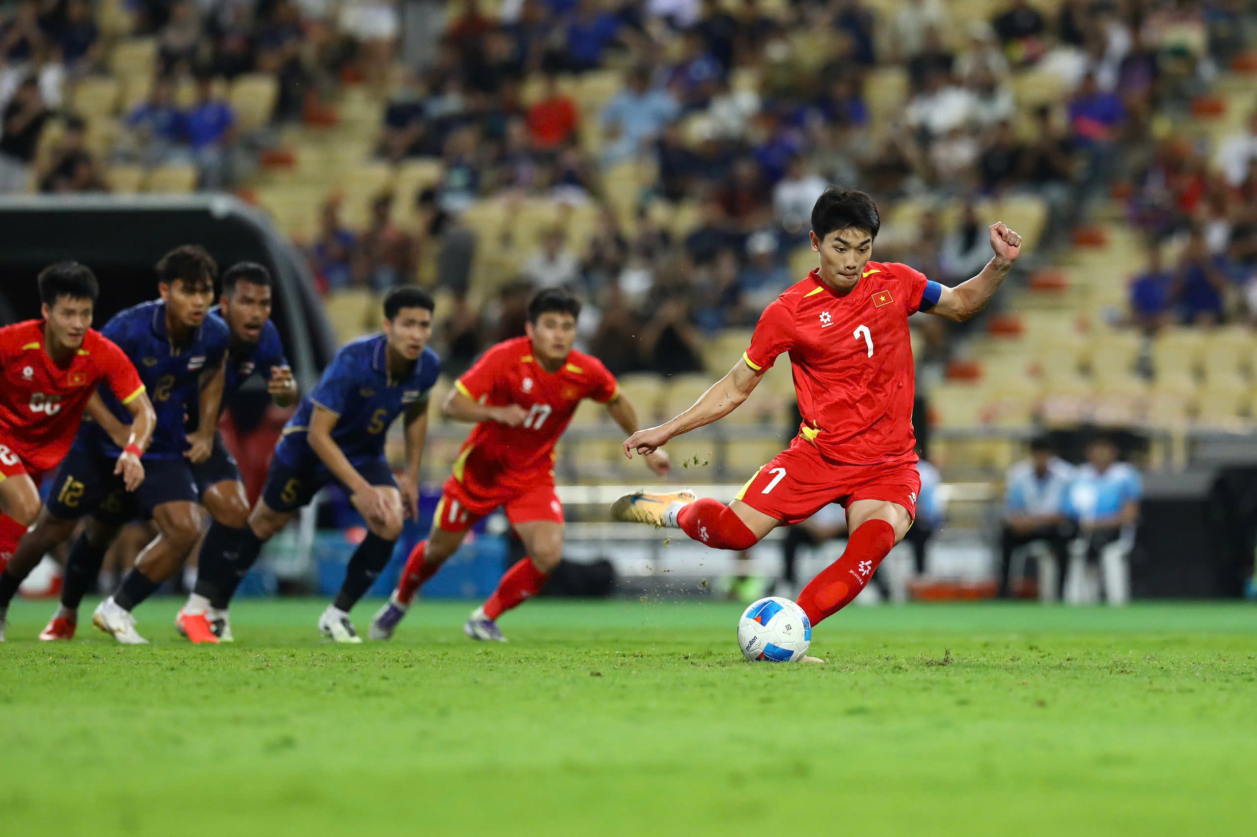 Bao Han noi gi ve dem huyen dieu cua U22 Viet Nam? hinh anh