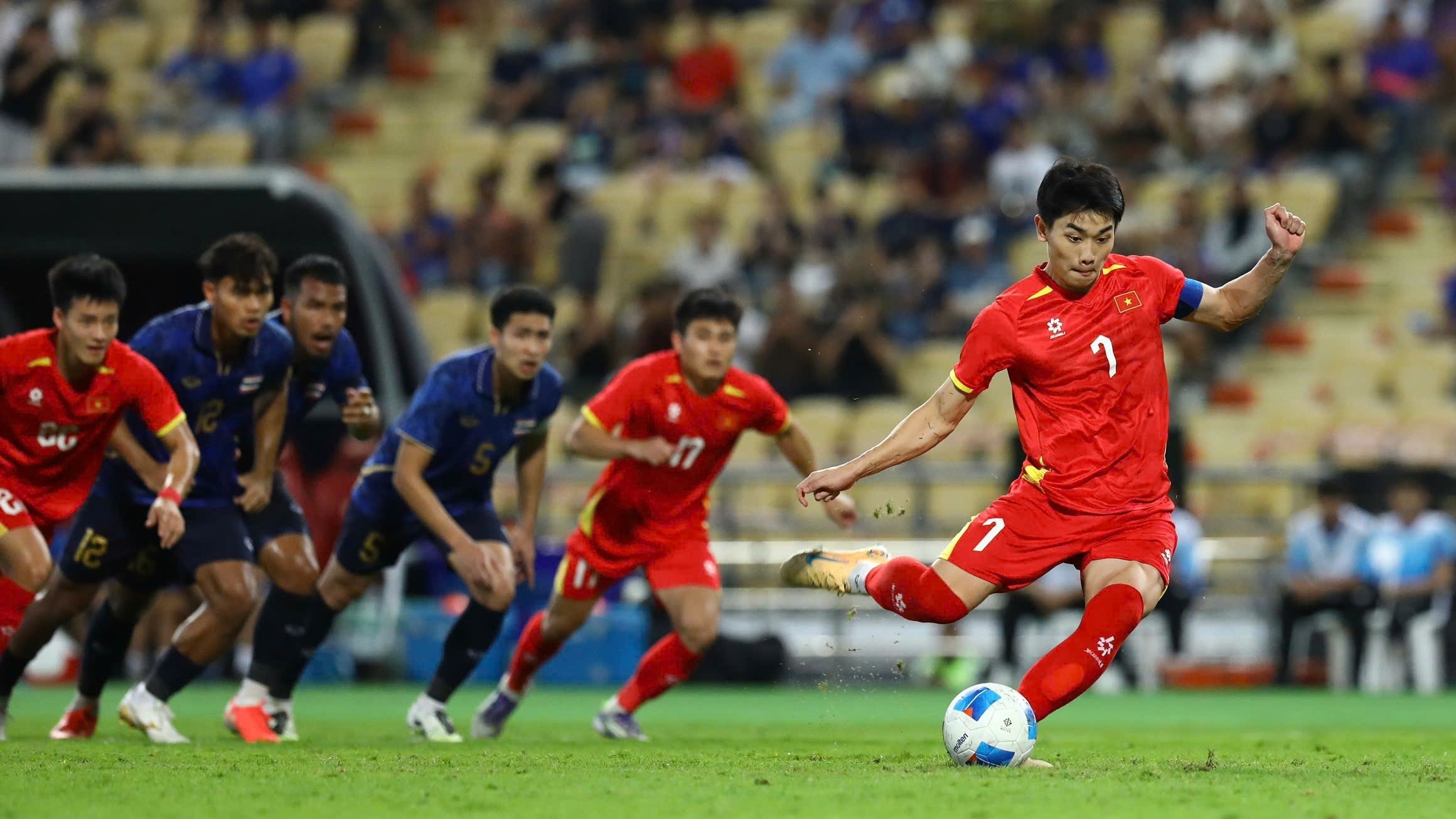 Tat ca ban thang tran U22 Viet Nam thang U22 Thai Lan hinh anh