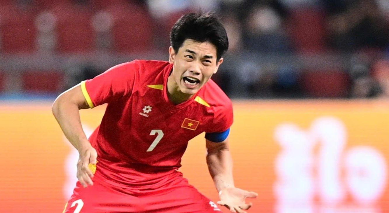 Dinh Bac tang ao dau vo dich SEA Games 33 hinh anh