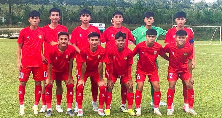 HLV U19 Ha Tinh bi cam 6 tran vi xam pham than the trong tai hinh anh