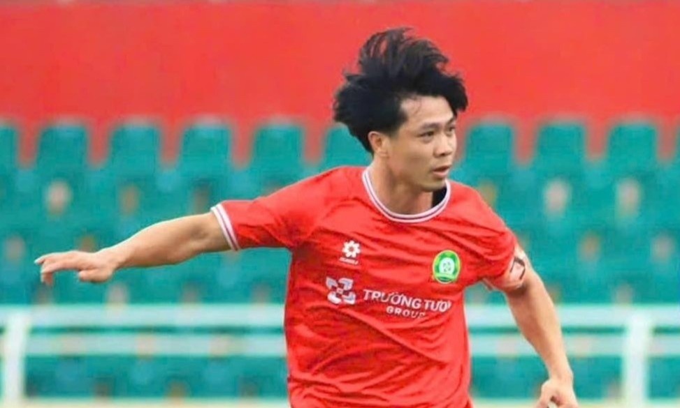 Cong Phuong lap cu dup hinh anh