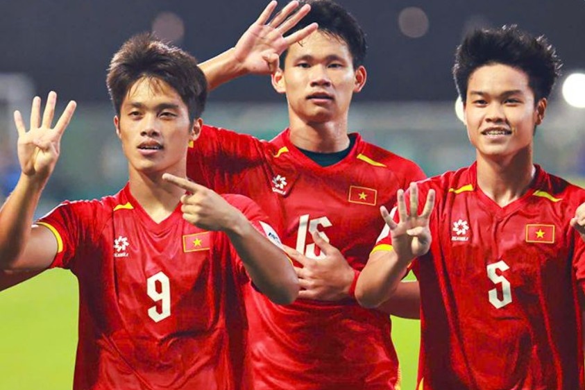 U23 Viet Nam 2-1 U23 Han Quoc: Dinh Bac ghi ban va kien tao hinh anh