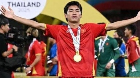 FIFA goi ten nguoi hung cua U23 Viet Nam hinh anh