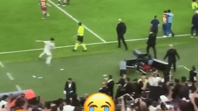 Cau thu Real Madrid thanh tro cuoi khi da chai nuoc roi te nga hinh anh