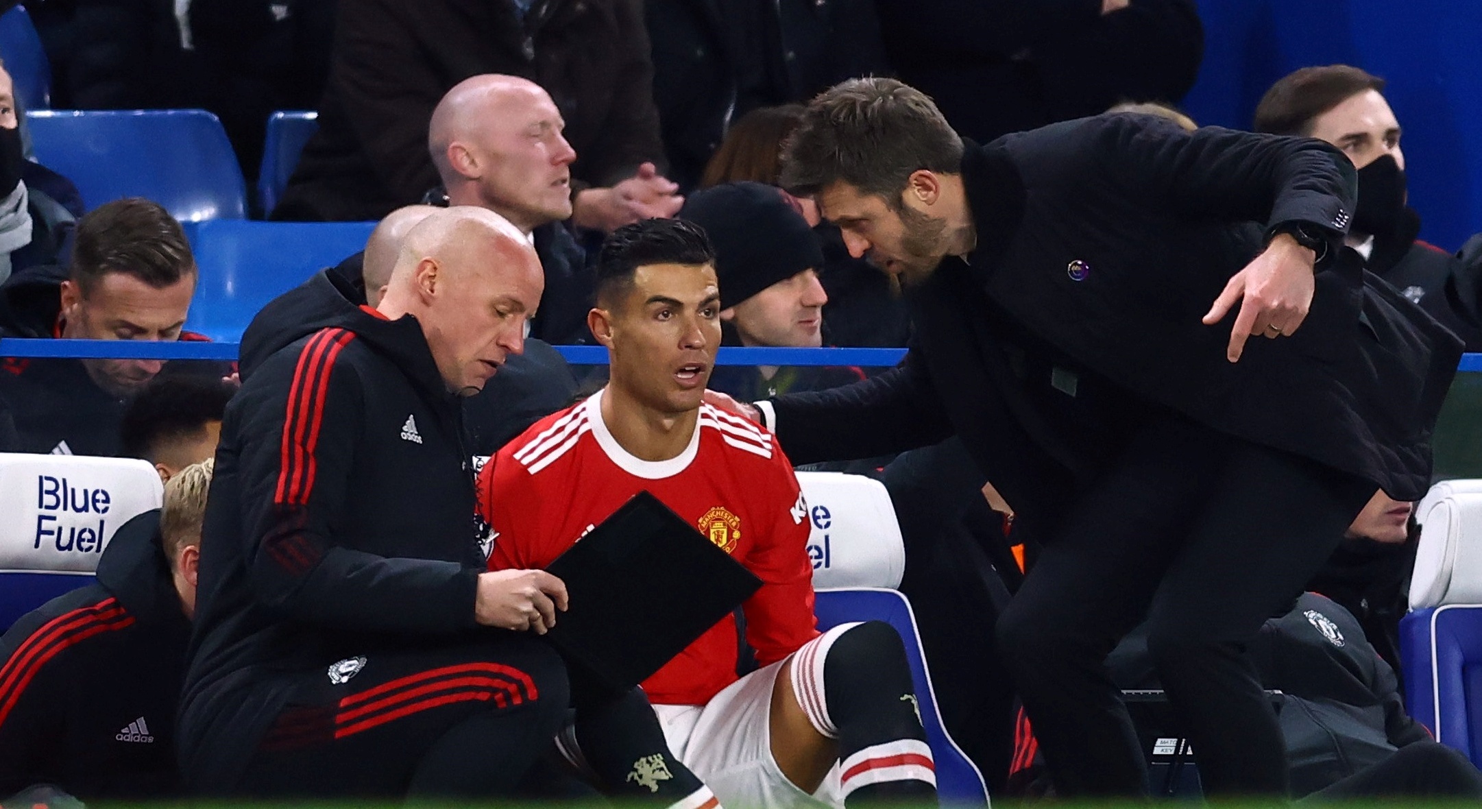 Ronaldo ung ho Carrick lam HLV cua MU hinh anh