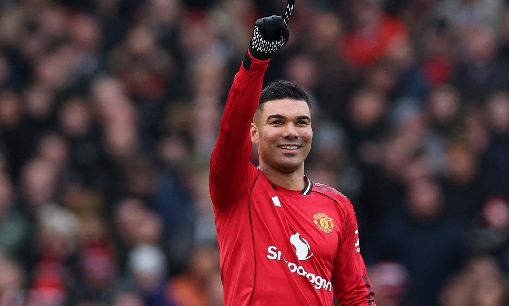 Carragher thua nhan sai lam voi cau noi 'Bong da da roi bo Casemiro' hinh anh