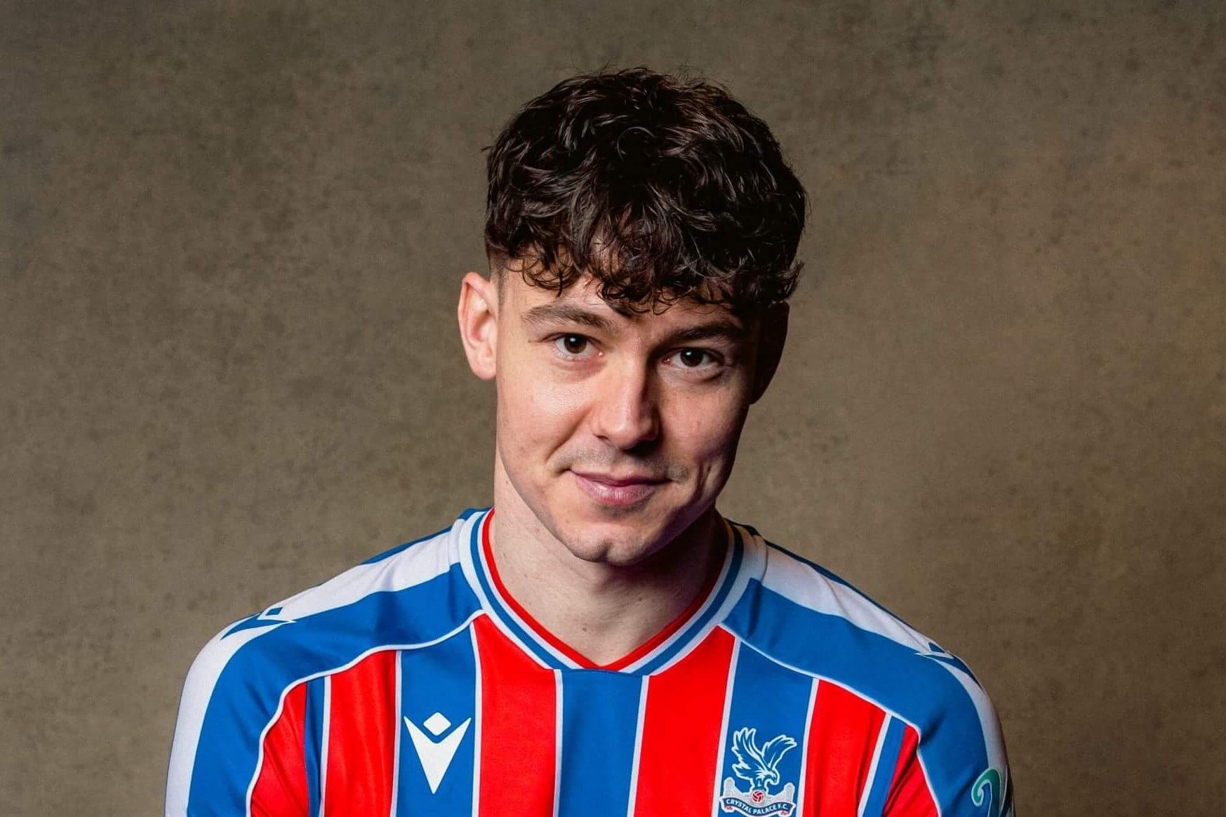 Palace no 'bom tan' dat ky luc hinh anh