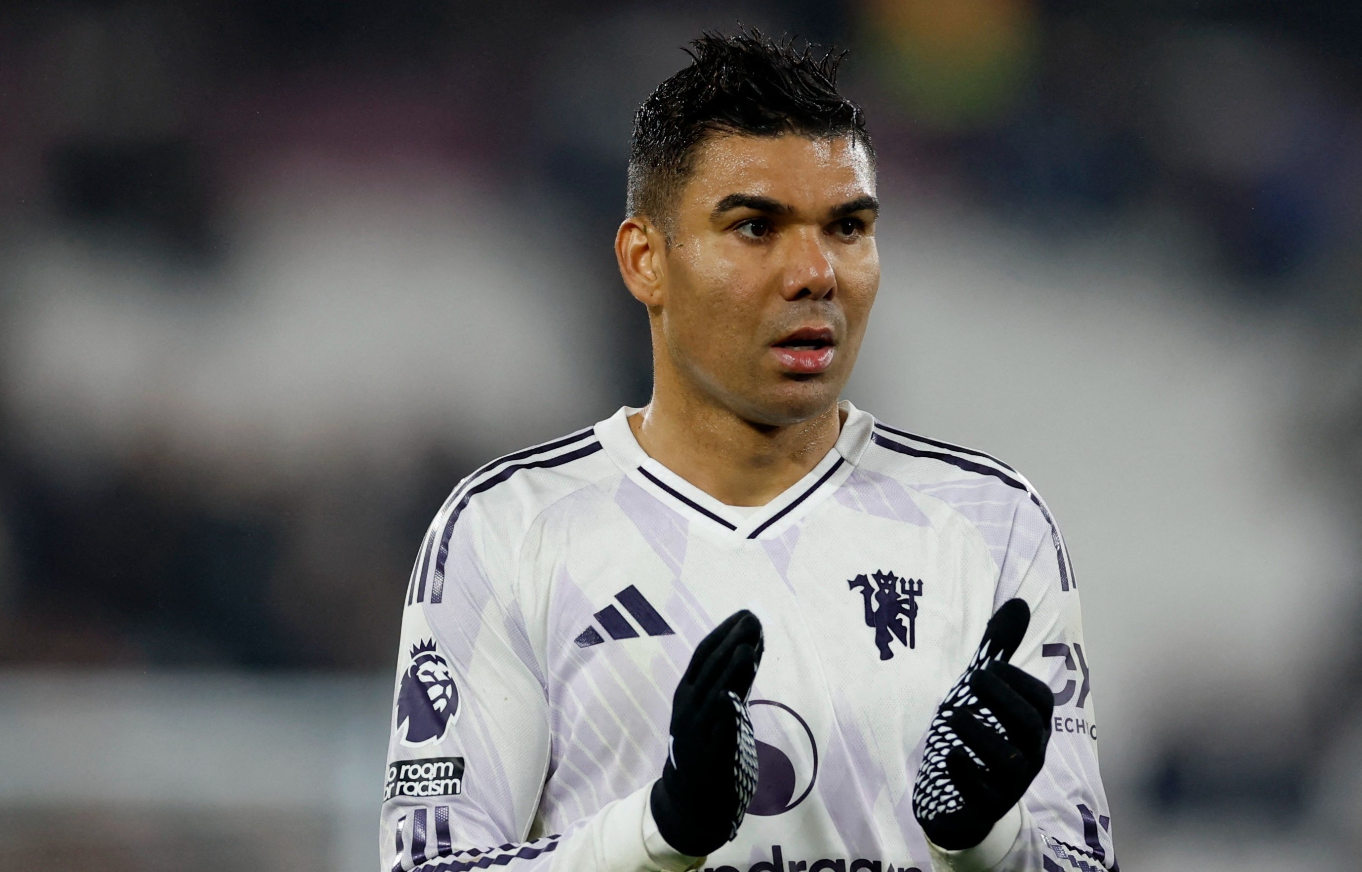 Vi sao ban thang cua Casemiro bi huy hinh anh