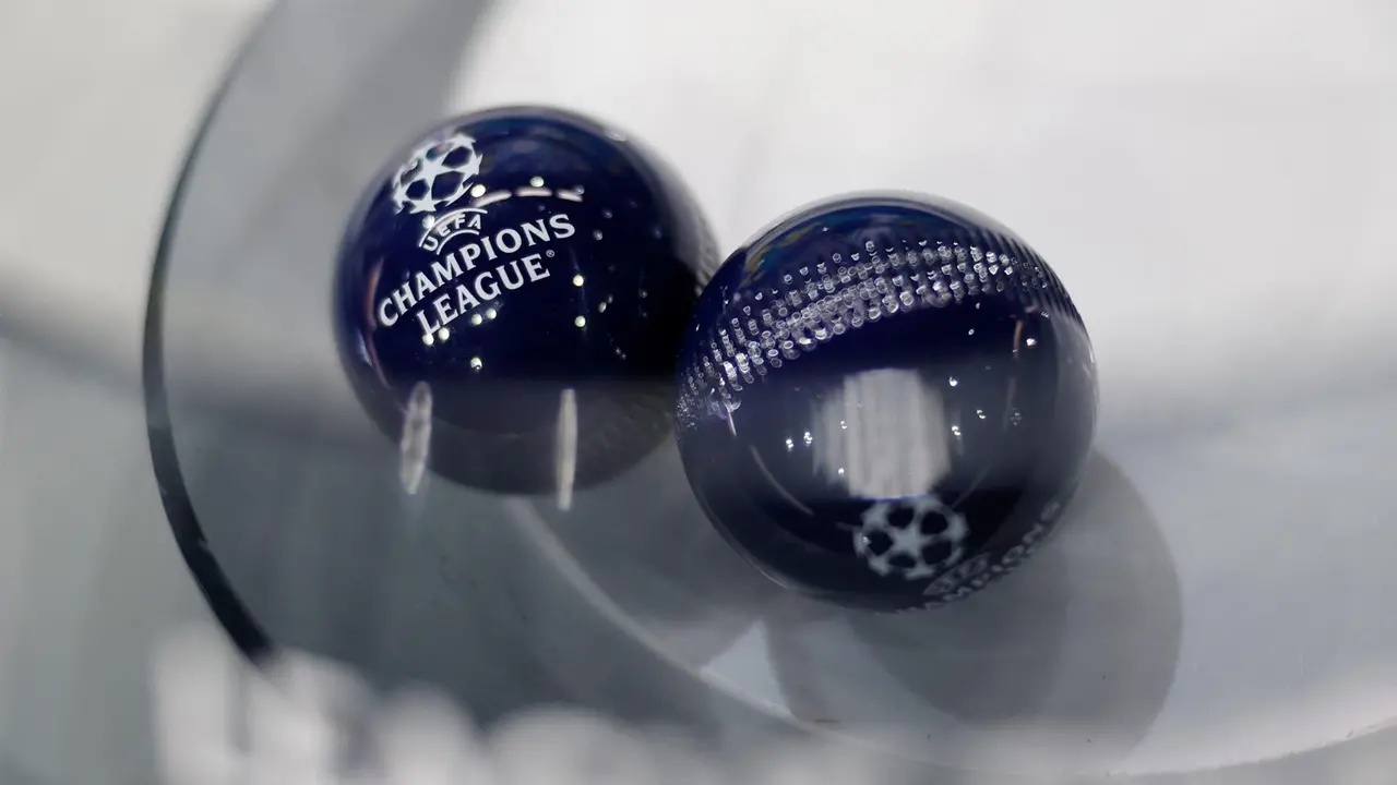 Bong da Anh lam rung chuyen Champions League hinh anh