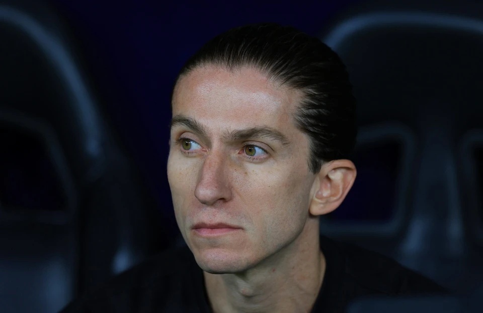 HLV Filipe Luis bi sa thai hinh anh