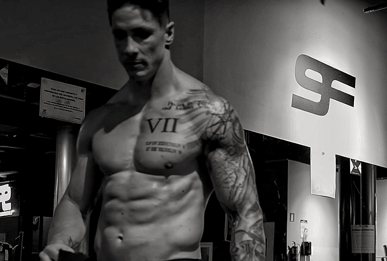 Body tuoi 42 gay kinh ngac cua Torres hinh anh