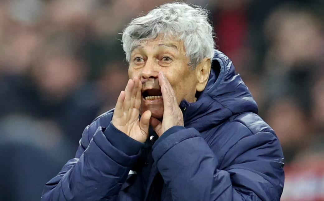 HLV 80 tuoi dot quy sau that bai o play-off World Cup hinh anh