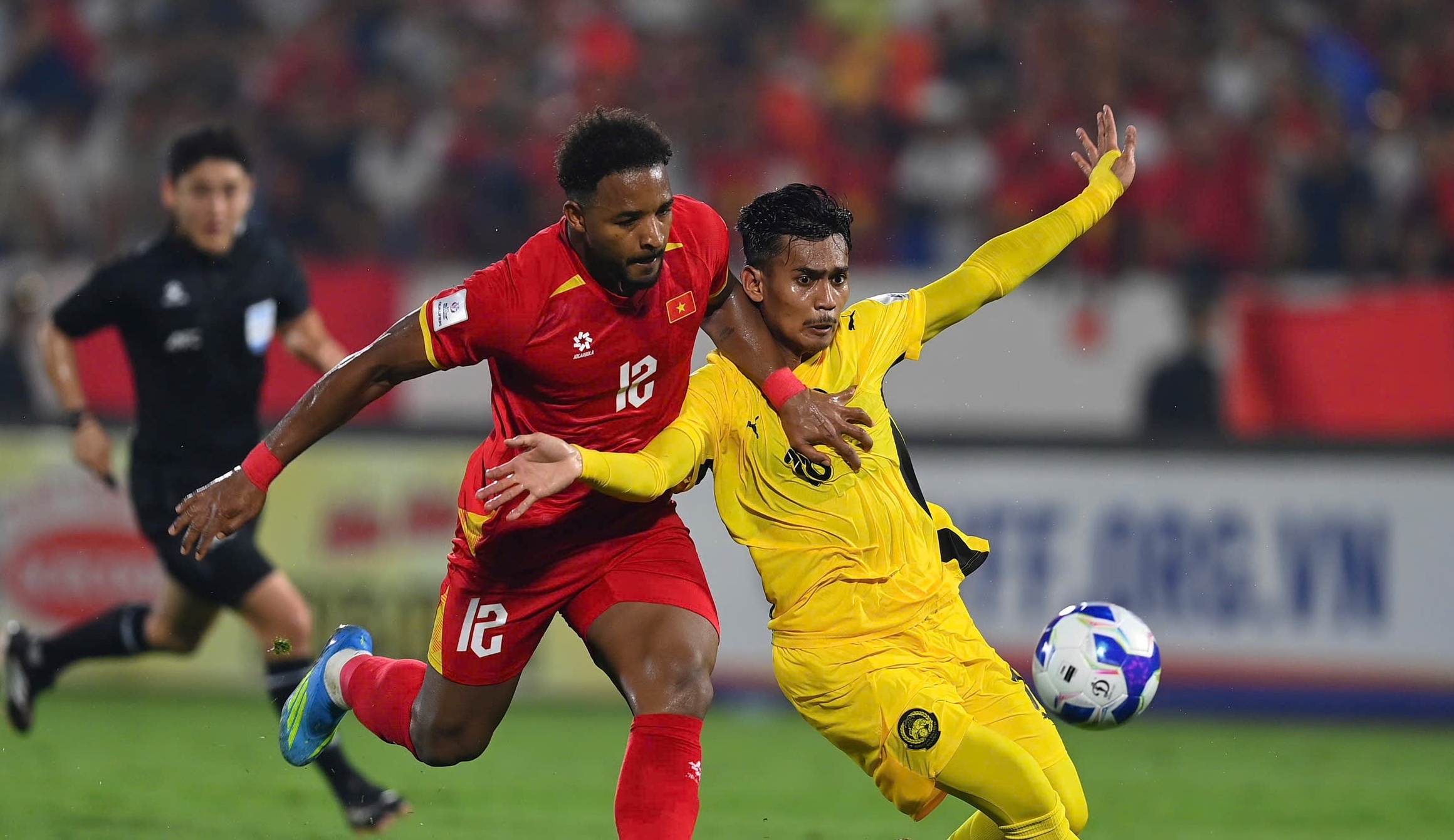 Bao Malaysia nga mu truoc tuyen Viet Nam hinh anh