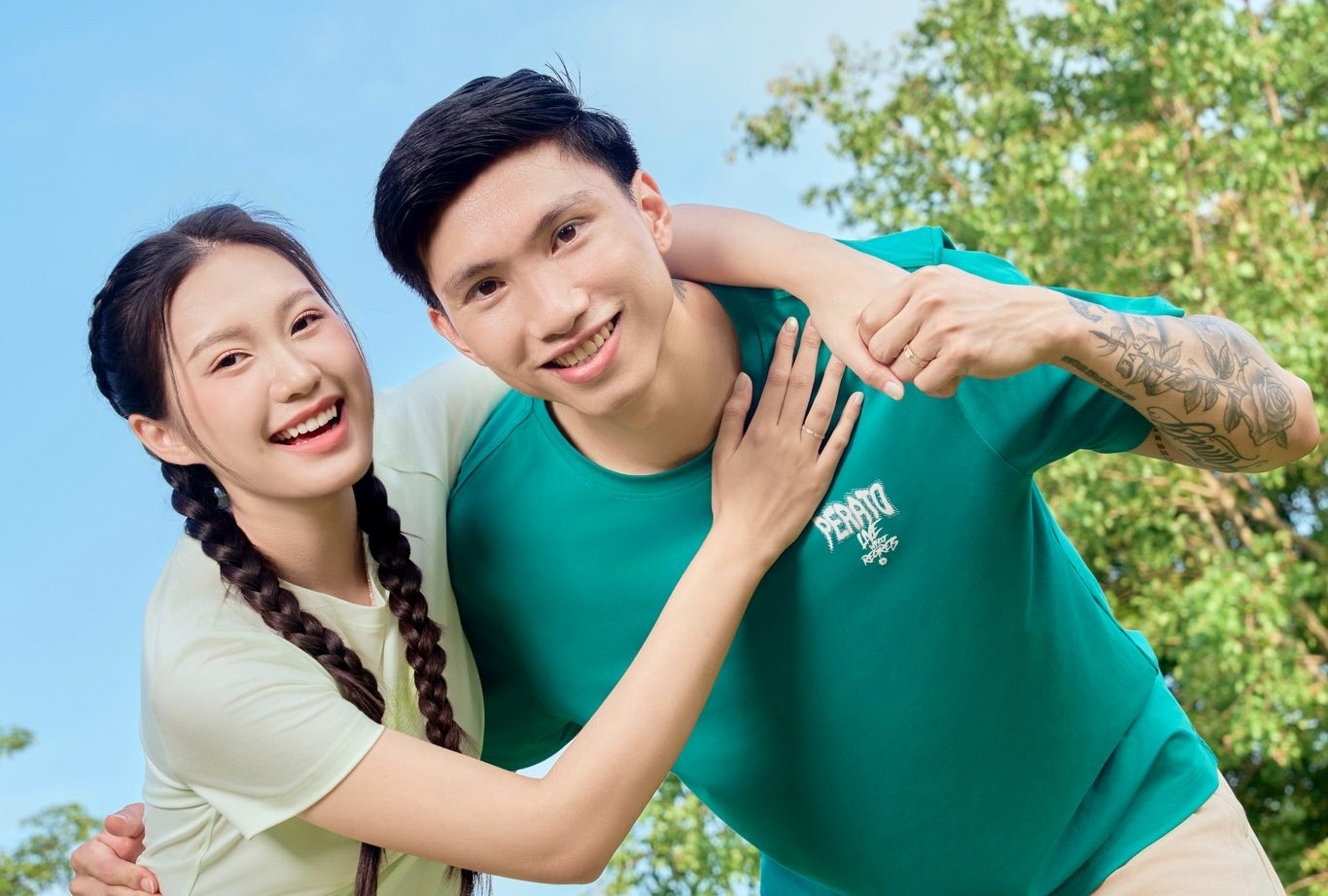 Van Hau khoa binh luan, Hai My han che tuong tac giua scandal hinh anh