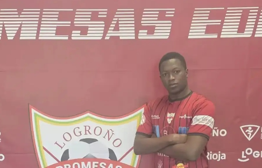 Cau thu Senegal bi lua het tai san, khong 'mot xu dinh tui' hinh anh