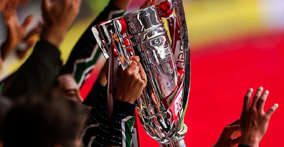 Cuoc chien tram trieu bang nghet tho cua bong da Anh hinh anh