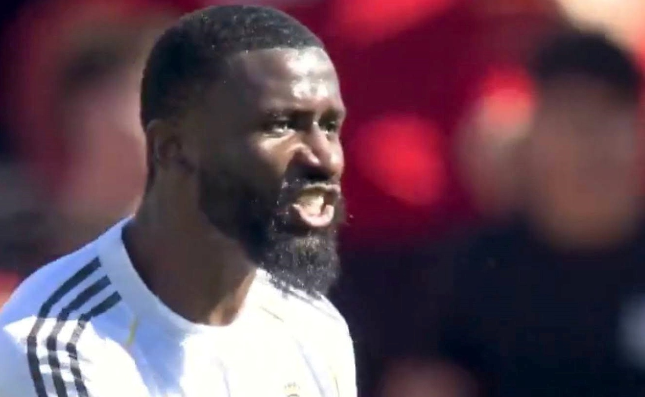 Buc anh hon nghin loi noi ve Real Madrid hinh anh