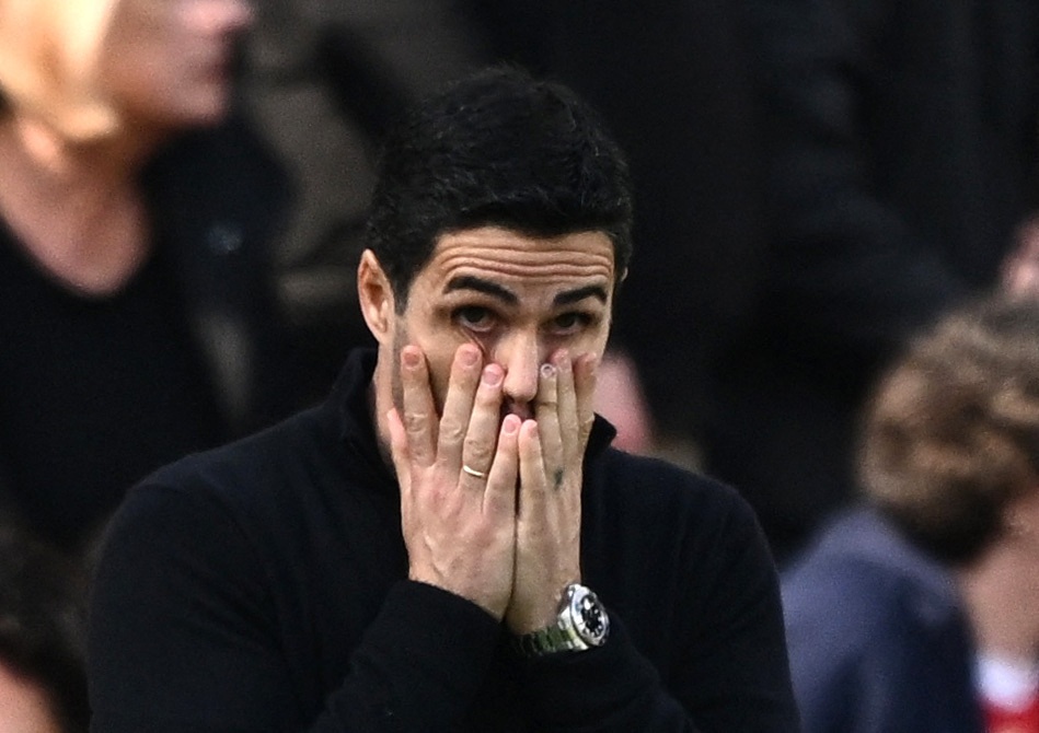 Ve mat hot hoang cua Arteta hinh anh