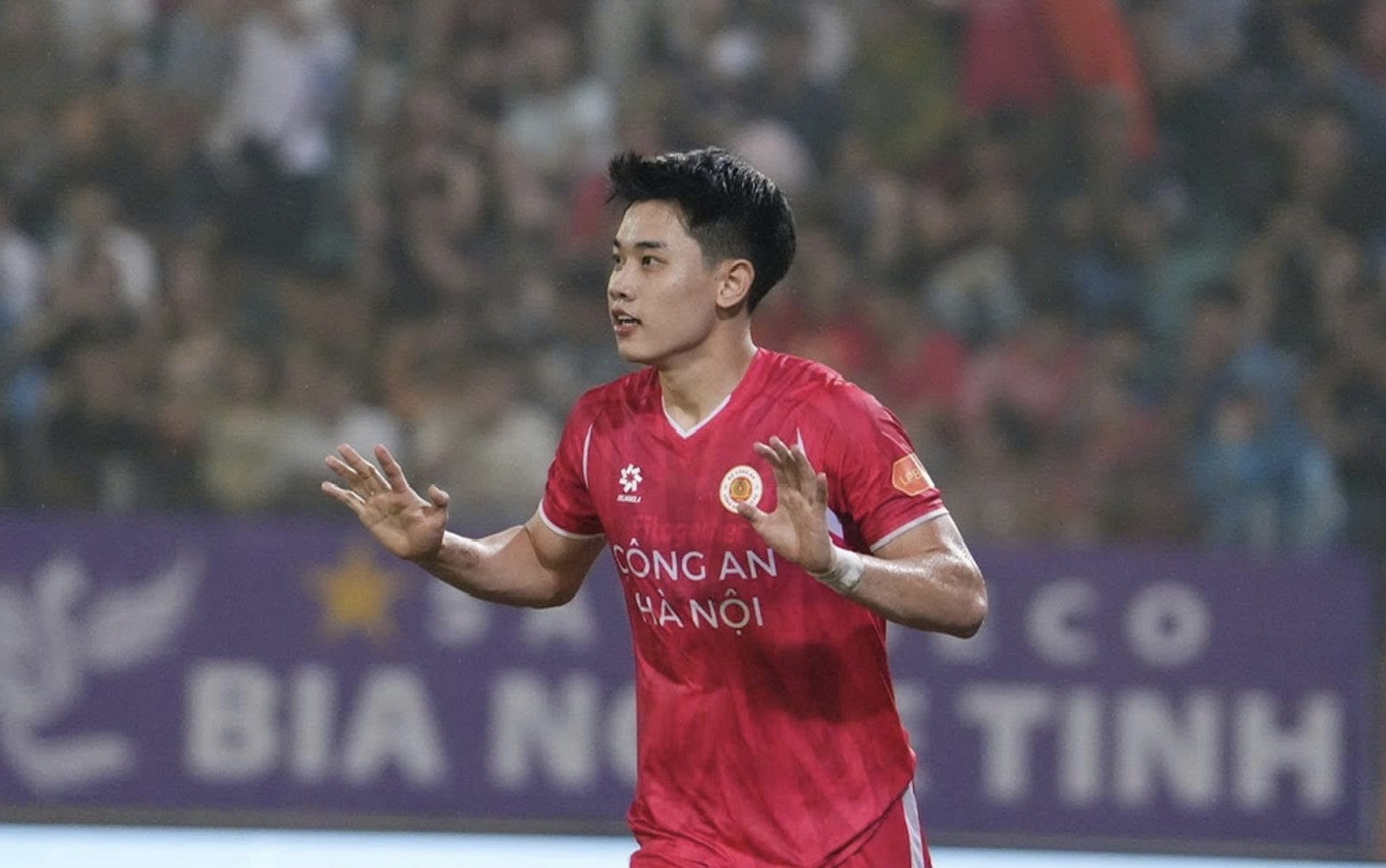 Dinh Bac tro lai day du doi hinh anh