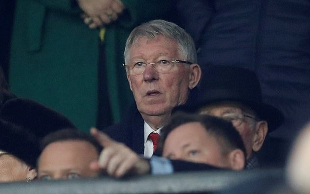 Sir Alex nhap vien khi theo doi tran MU - Liverpool hinh anh