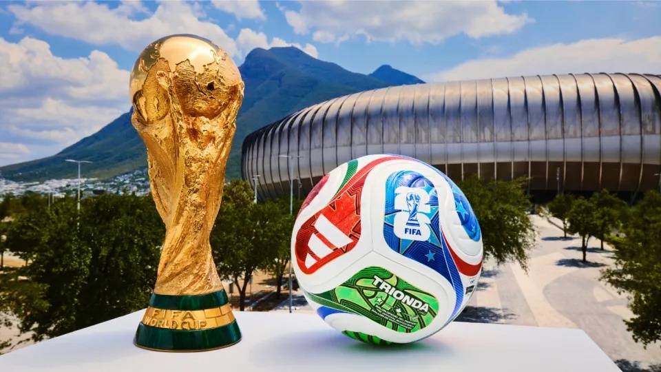 FIFA lai gay tranh cai hinh anh