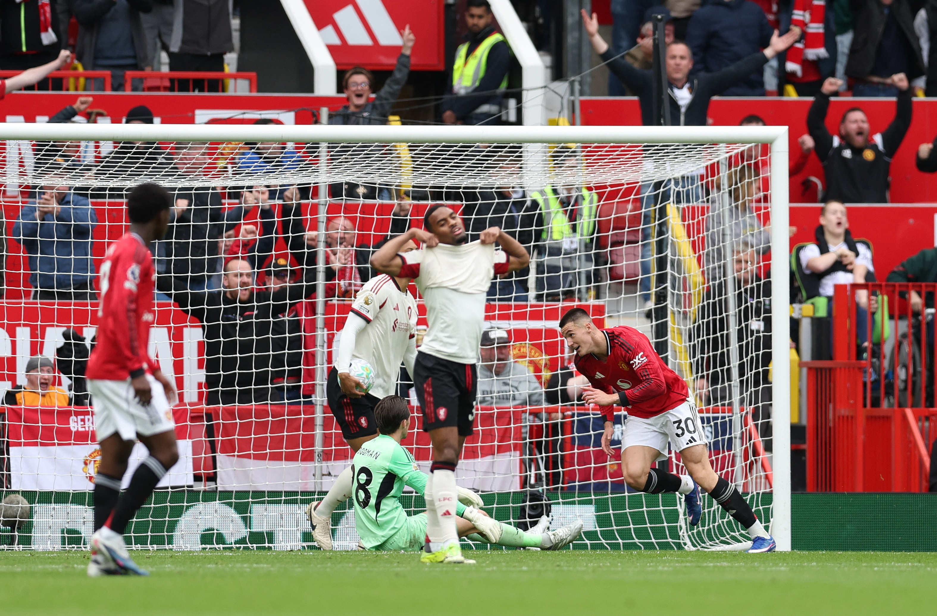 Old Trafford anh 4