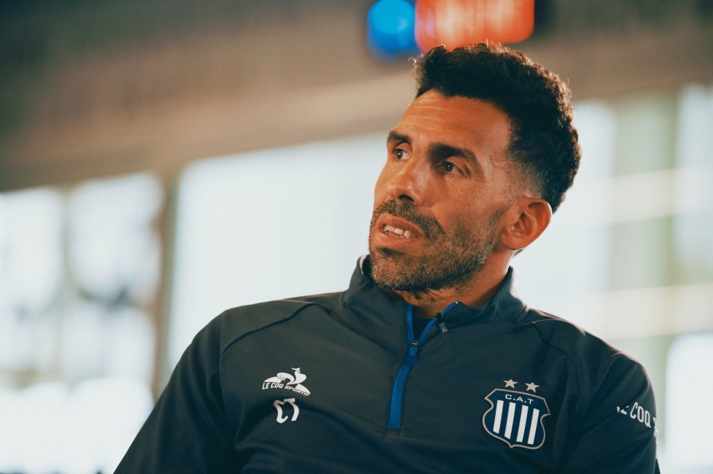 Carlos Tevez vo mong hinh anh